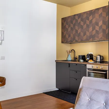 Апартаменты Iflat Warm & Welcoming Little Gem In Rione Monti Рим