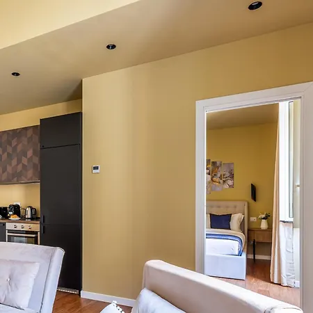 Апартаменты Iflat Warm & Welcoming Little Gem In Rione Monti